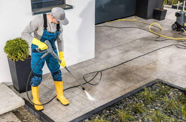 Why Choose Our Certified Pressure Washing Experts for Your Project Needs in Victoria, MS?